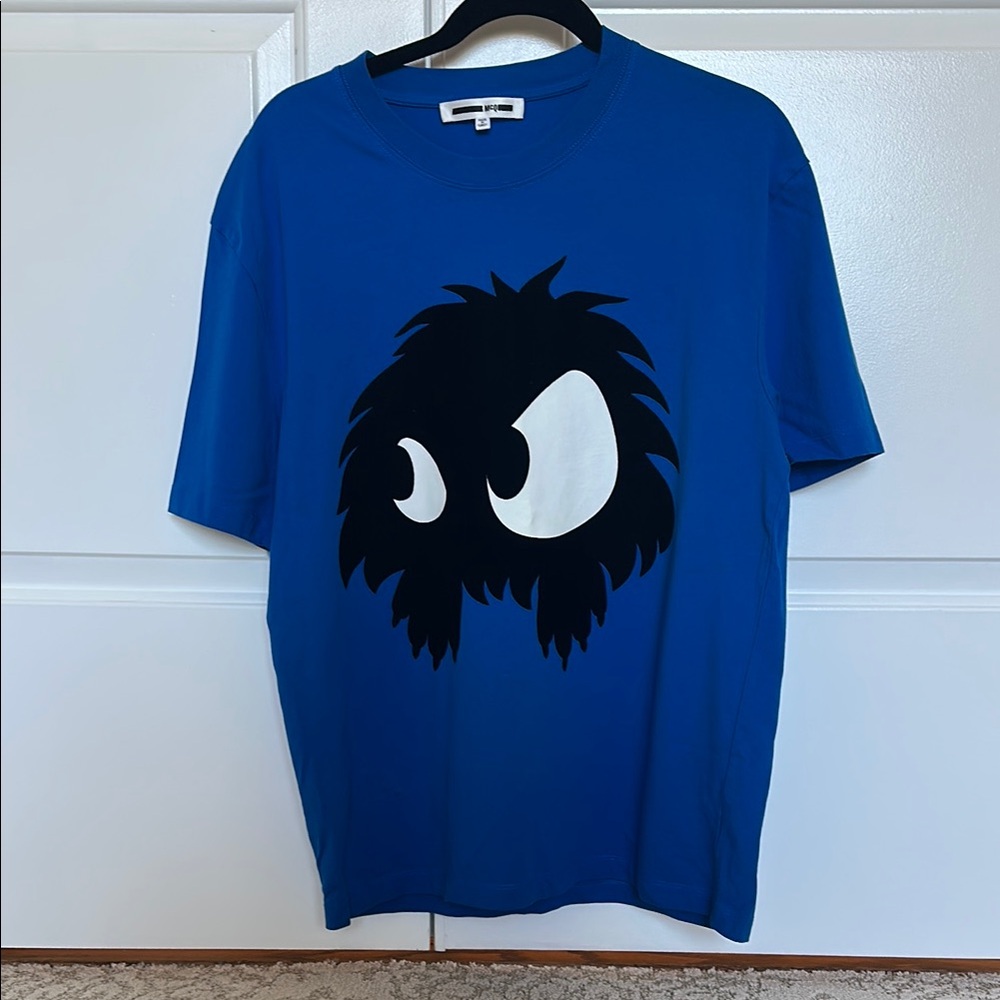 ⭐️ HOST PICK ⭐️ ALEXANDER MCQUEEN  T-Shirt with Black and White Design